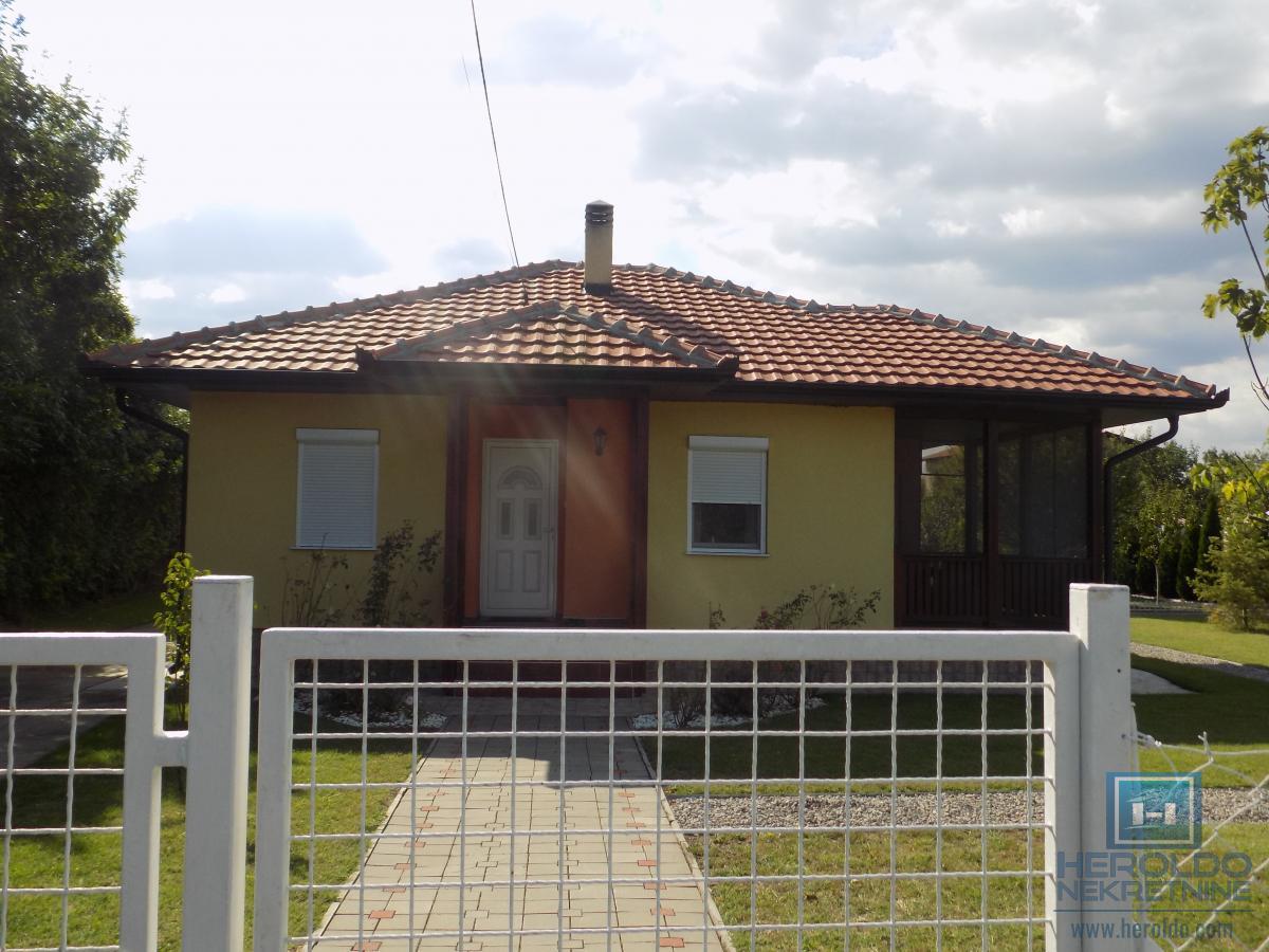 Nova kuća bez ulaganja na Karđorđevom brdu 3