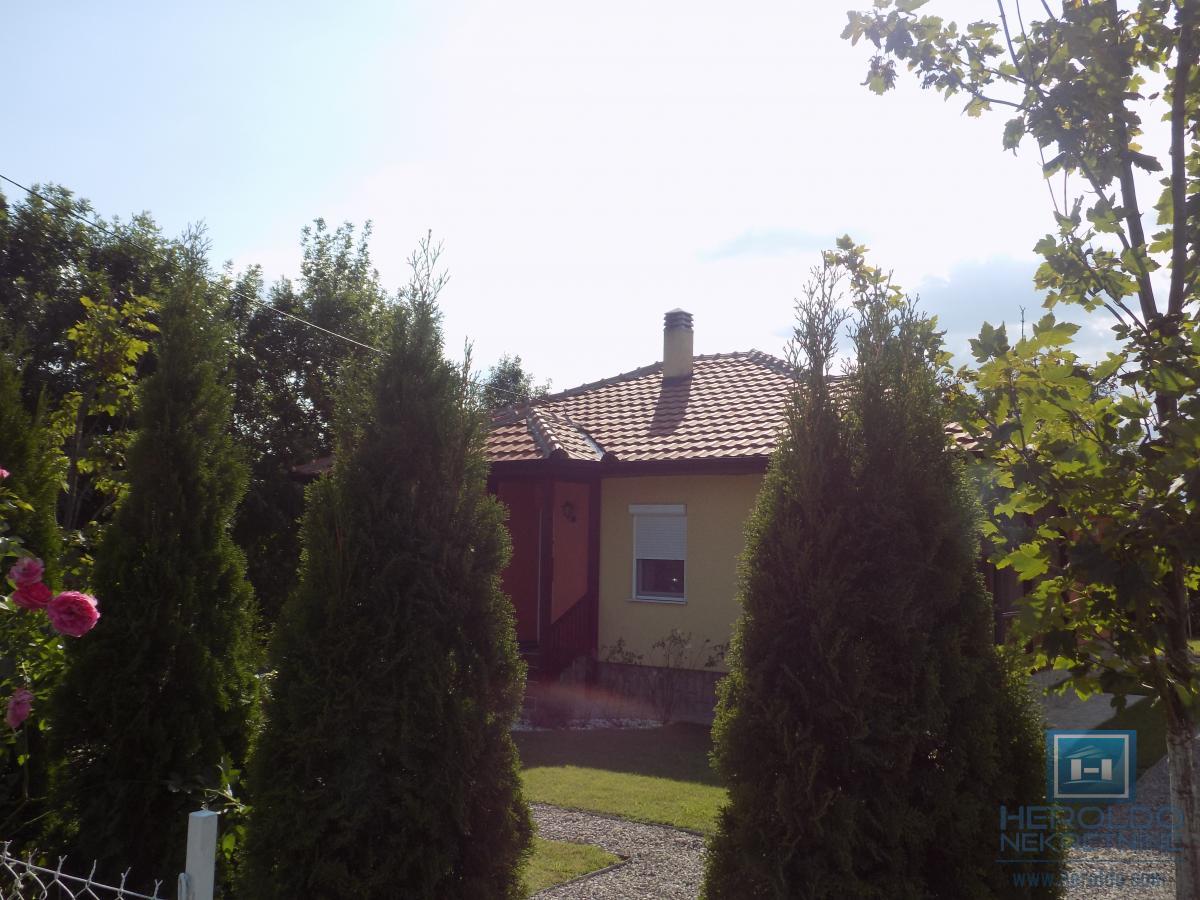 Nova kuća bez ulaganja na Karđorđevom brdu 4