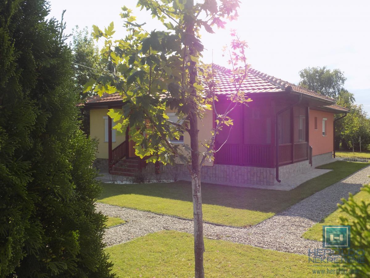 Nova kuća bez ulaganja na Karđorđevom brdu 6