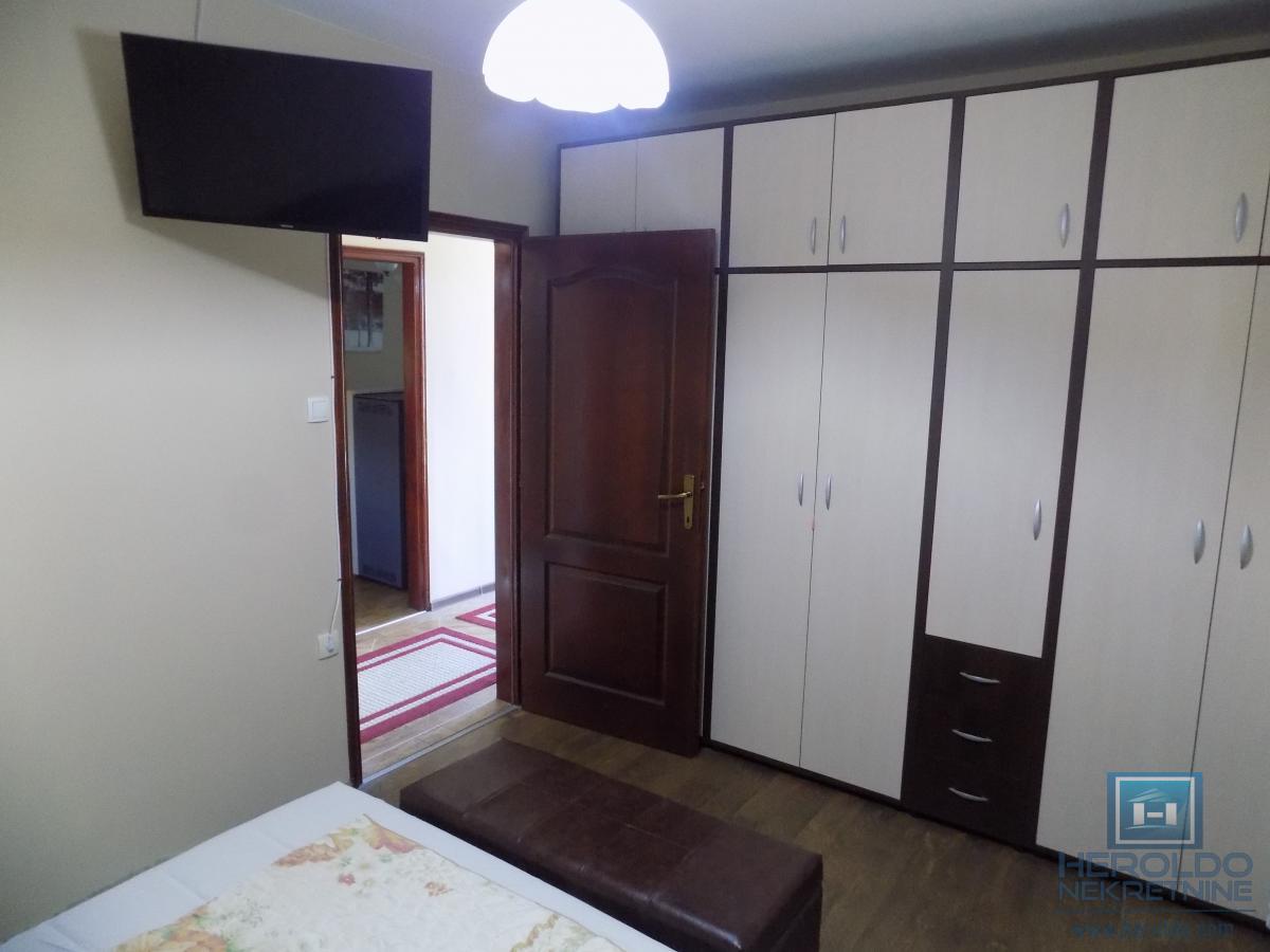 Nova kuća bez ulaganja na Karđorđevom brdu 28