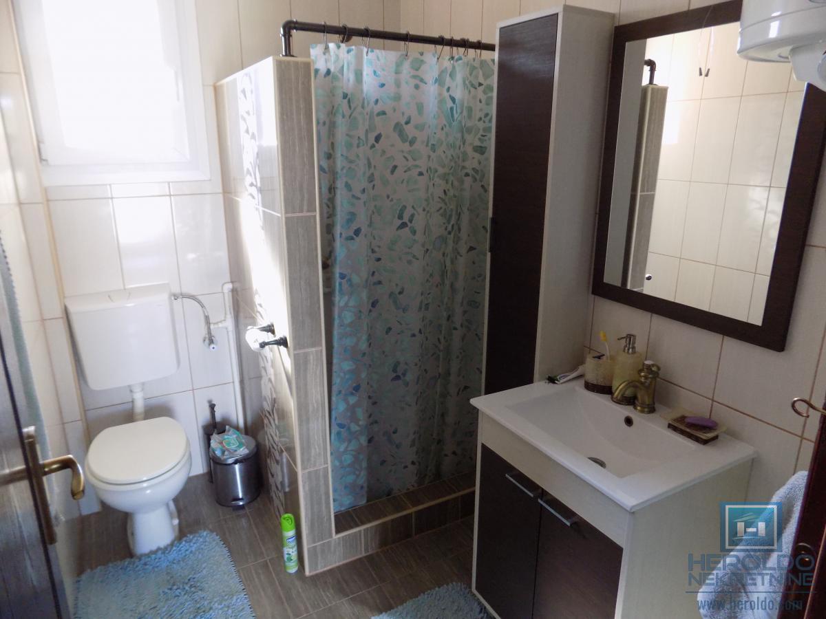 Nova kuća bez ulaganja na Karđorđevom brdu 29