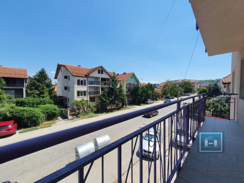 Odličan lokal u 3 nivoa (Su+Pr+S1) 15