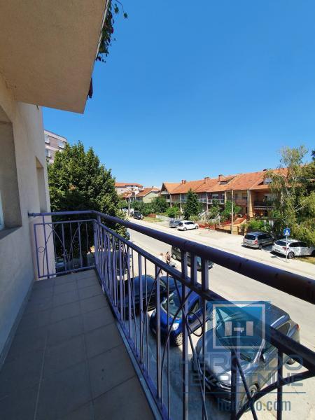 Odličan lokal u 3 nivoa (Su+Pr+S1) 16