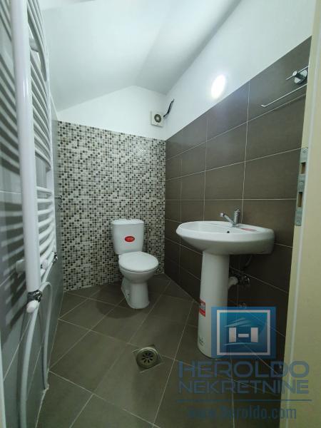 Odličan lokal u 3 nivoa (Su+Pr+S1) 10