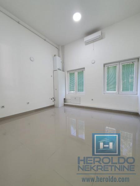 Odličan lokal u 3 nivoa (Su+Pr+S1) 5