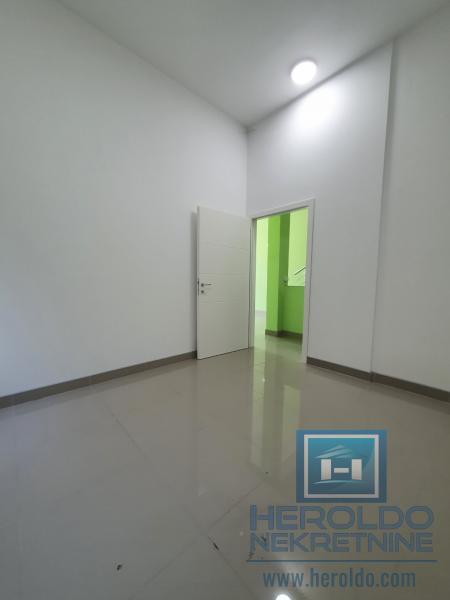 Odličan lokal u 3 nivoa (Su+Pr+S1) 7