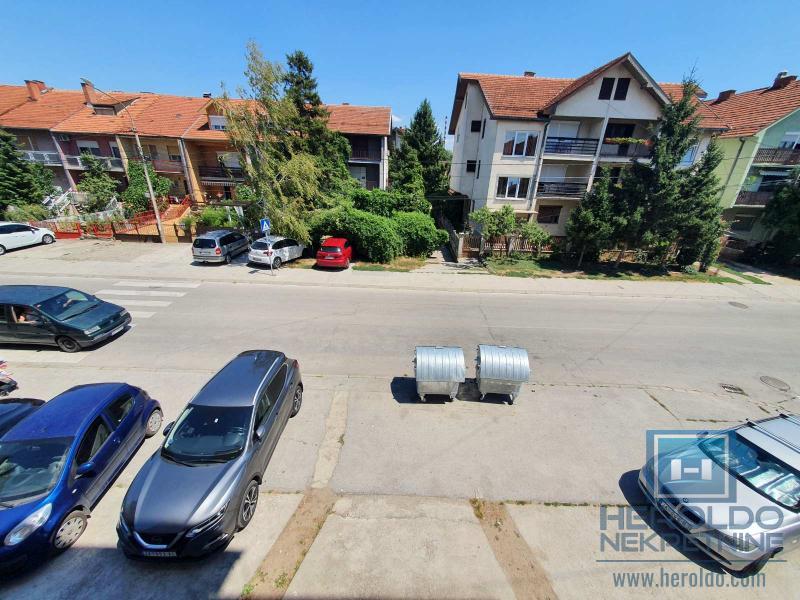 Odličan lokal u 3 nivoa (Su+Pr+S1) 17