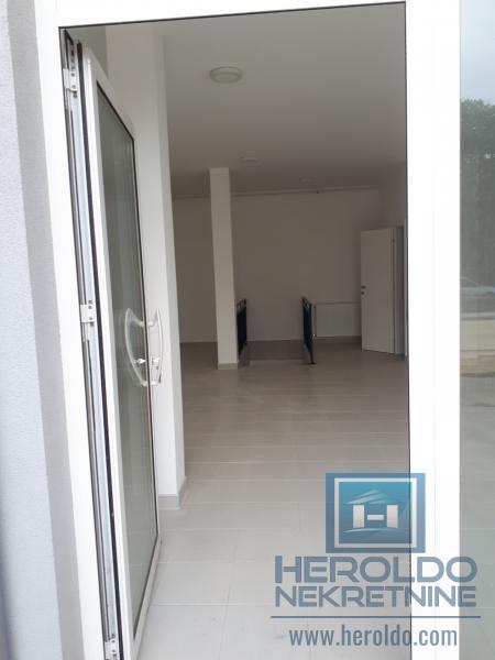 odličan lokal u Jagodini/Pivara 3