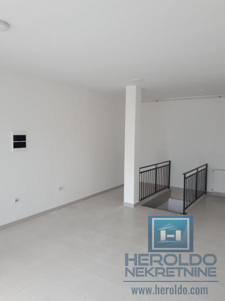 odličan lokal u Jagodini/Pivara 6