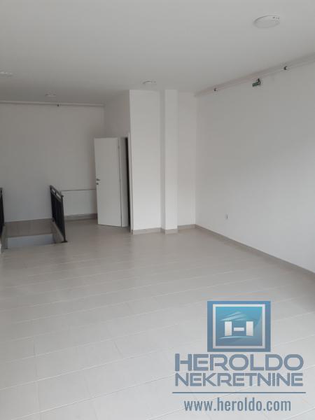 odličan lokal u Jagodini/Pivara 11