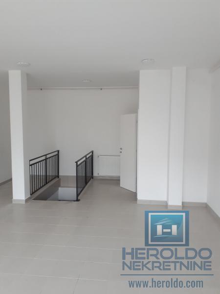 odličan lokal u Jagodini/Pivara 8