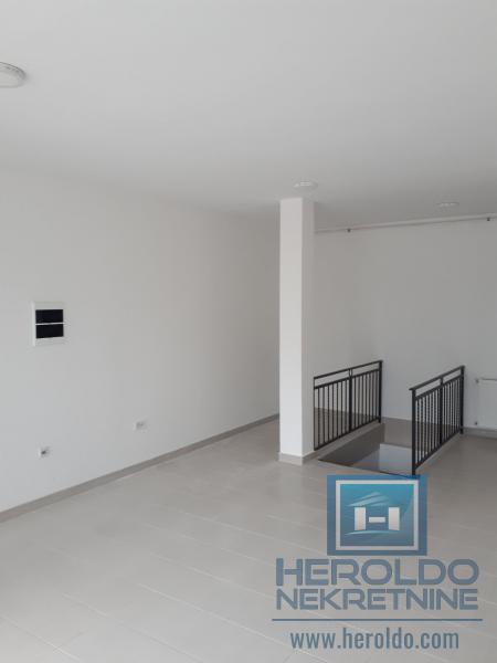 odličan lokal u Jagodini/Pivara 9