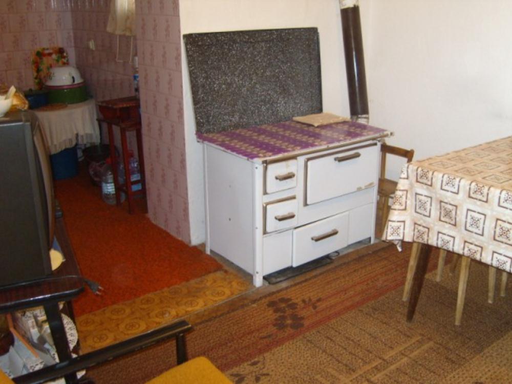 Odlična kuća na periferiji grada 2