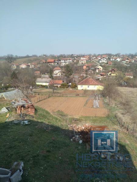 odlicna kuca sa placem u mirnom kraju 36