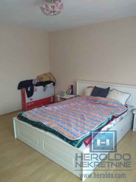 odlicna kuca sa placem u mirnom kraju 16