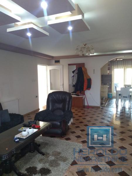 odlicna kuca sa placem u mirnom kraju 7