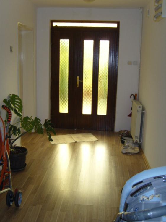 Odlična kuća sa pomoćnim objektom 8