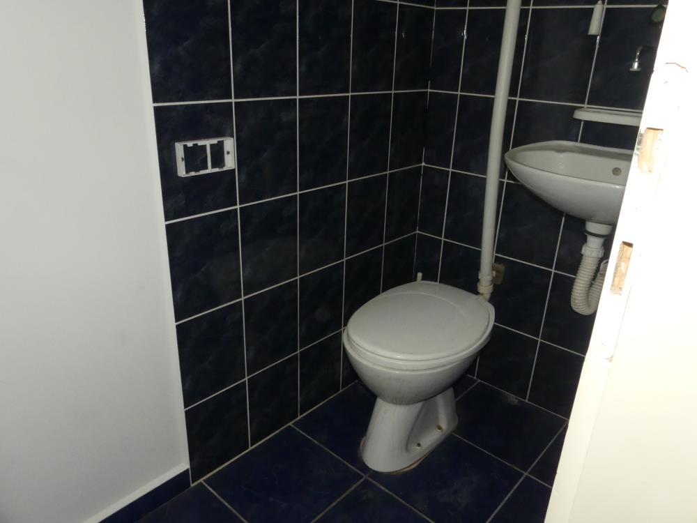 Odlična kuća u mirnom delu grada 9