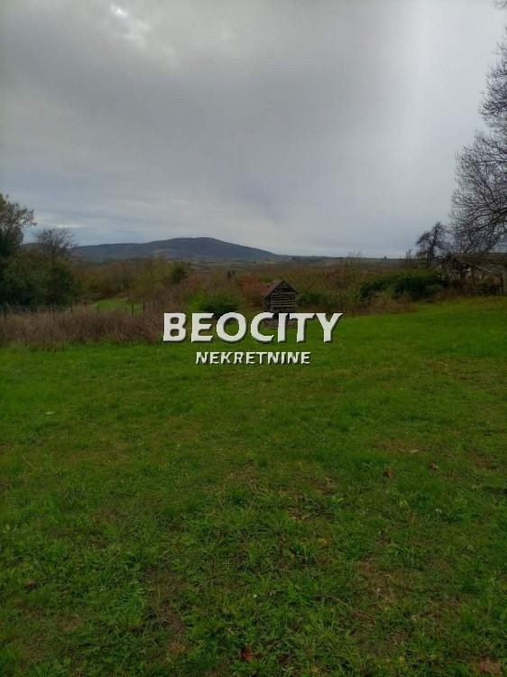 Plac, Sopot, Ljubivoja Gajića ID: 104574 2