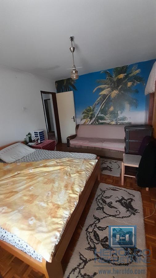 Porodična kuća na selu 12