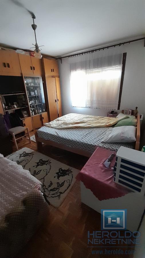 Porodična kuća na selu 13