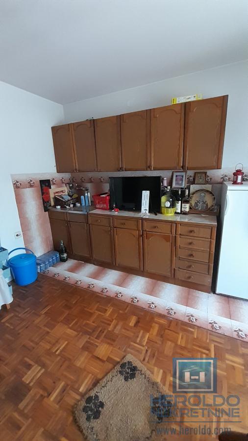 Porodična kuća na selu 9