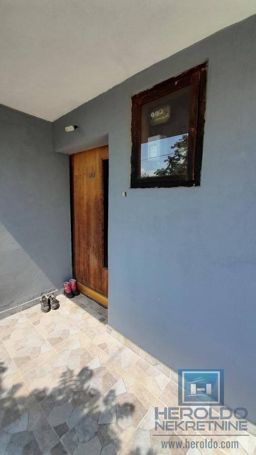 Porodična kuća na selu 28