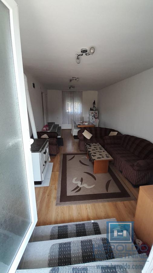 Porodična kuća na selu 2