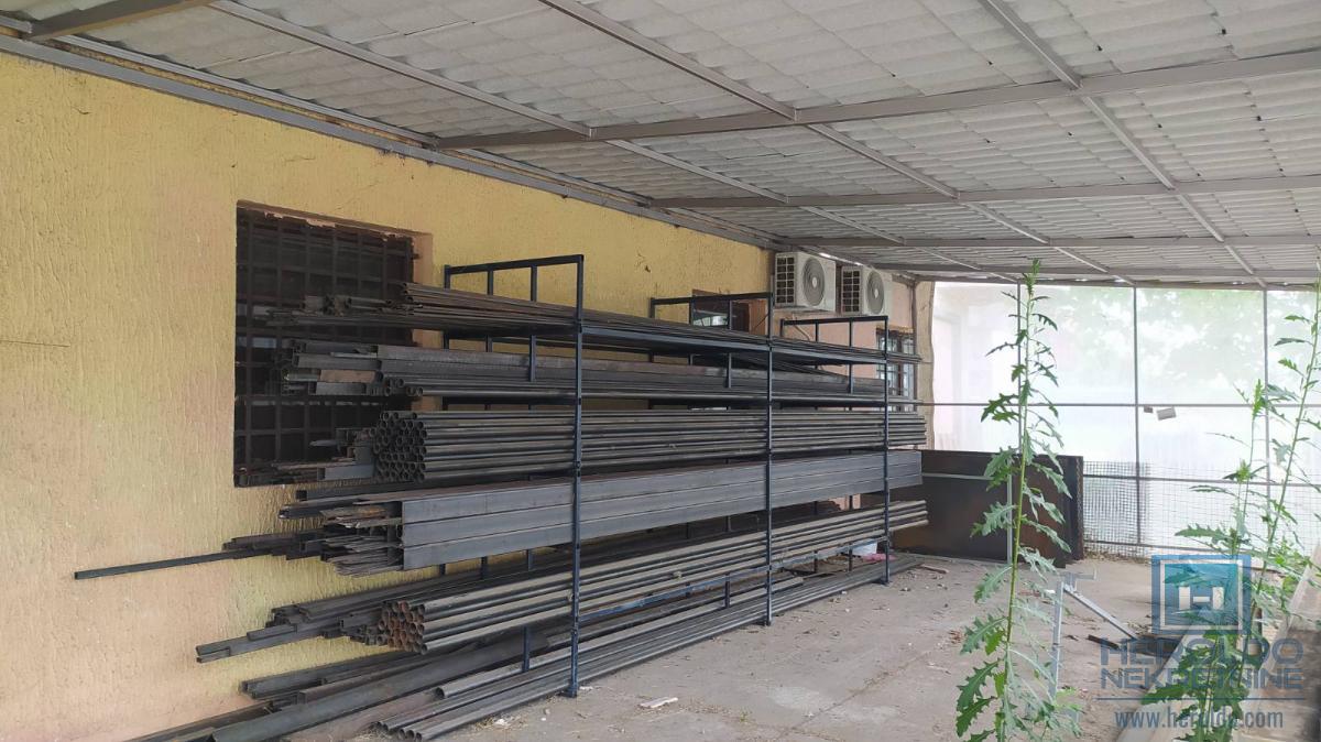 Poslovna zgrada, jedinstvena ponuda salon nameštaja za izdavanje 24