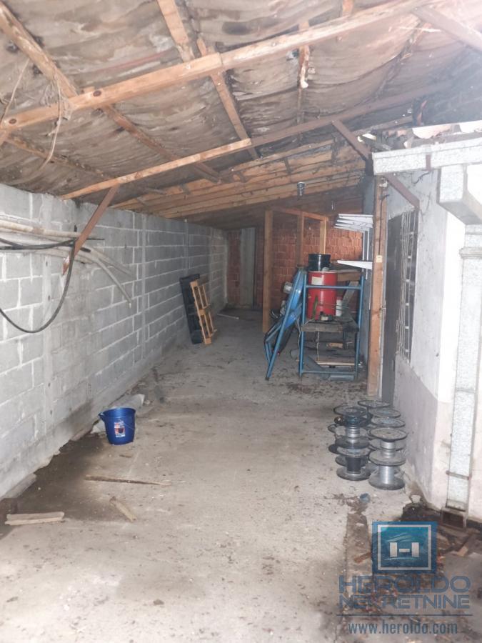 Poslovna zgrada Vihor Jagodina ,ukupna kvadratura svih objekata 519m2 10