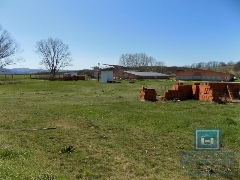 Poslovni objekat u Sumrakovcu - Boljevac 33