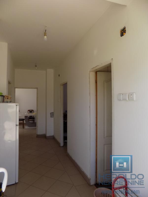 Poslovni objekat u Sumrakovcu - Boljevac 6