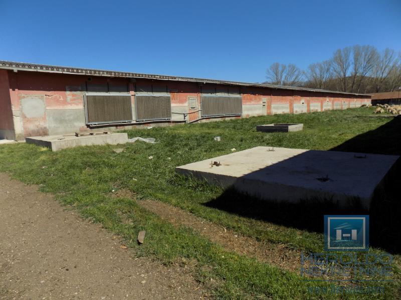 Poslovni objekat u Sumrakovcu - Boljevac 46