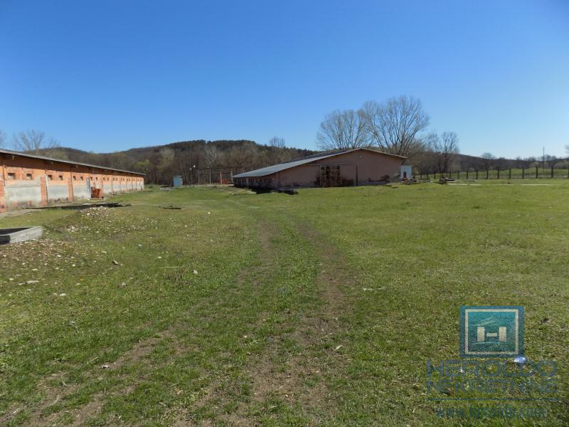 Poslovni objekat u Sumrakovcu - Boljevac 49