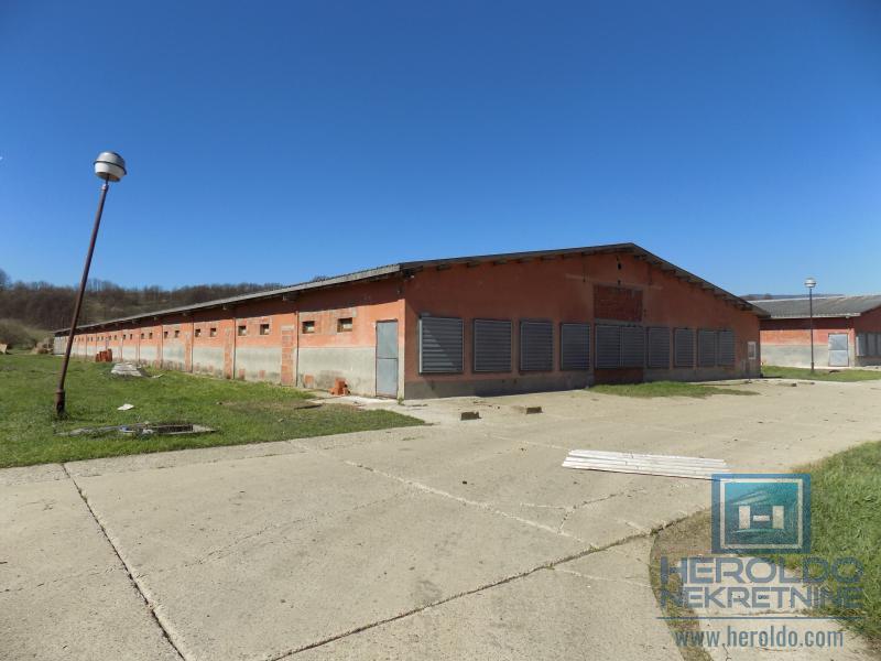 Poslovni objekat u Sumrakovcu - Boljevac 14