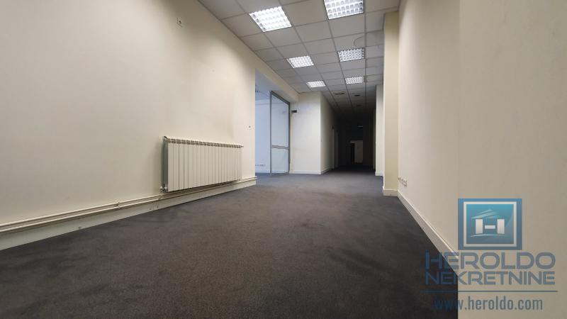 Poslovni prostor, centar, Jagodina 11