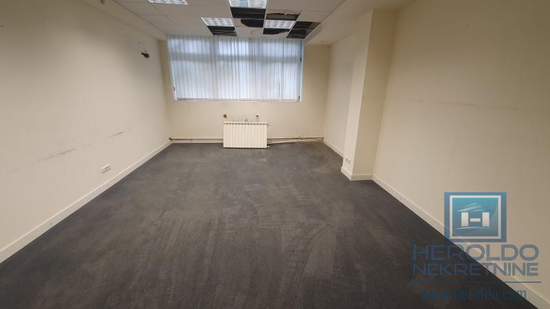 Poslovni prostor, centar, Jagodina 14