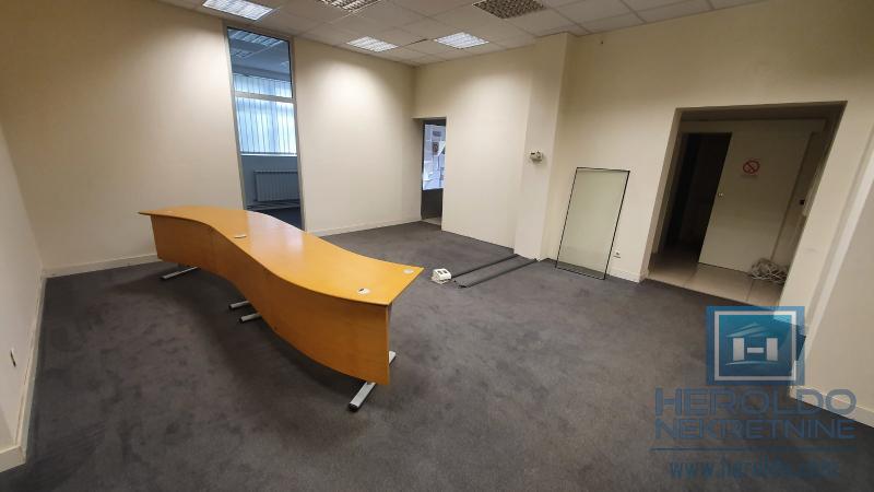 Poslovni prostor, centar, Jagodina 19