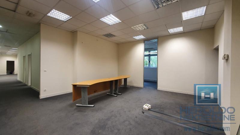 Poslovni prostor, centar, Jagodina 20