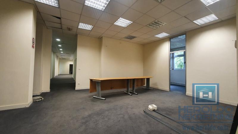 Poslovni prostor, centar, Jagodina 22