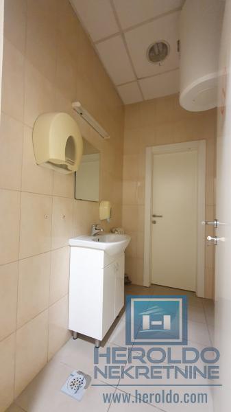 Poslovni prostor, centar, Jagodina 30