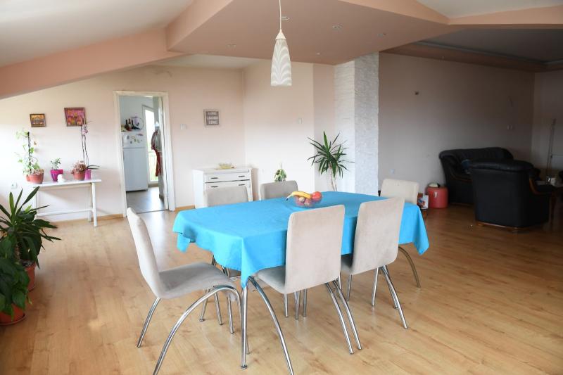 Poslovno stambeni objekat 8