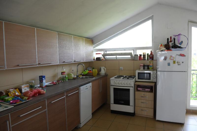 Poslovno stambeni objekat 10