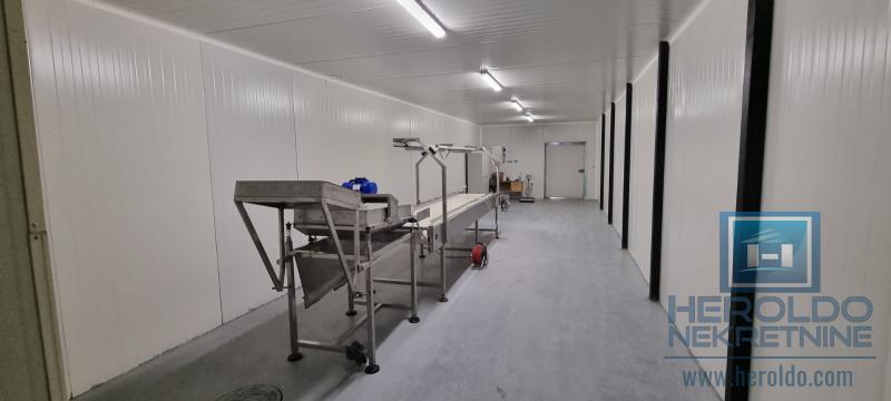 Poslovno stambeni prostor 13