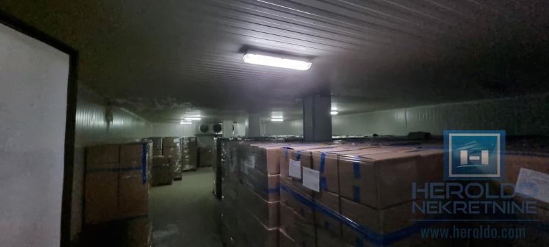 Poslovno stambeni prostor 8