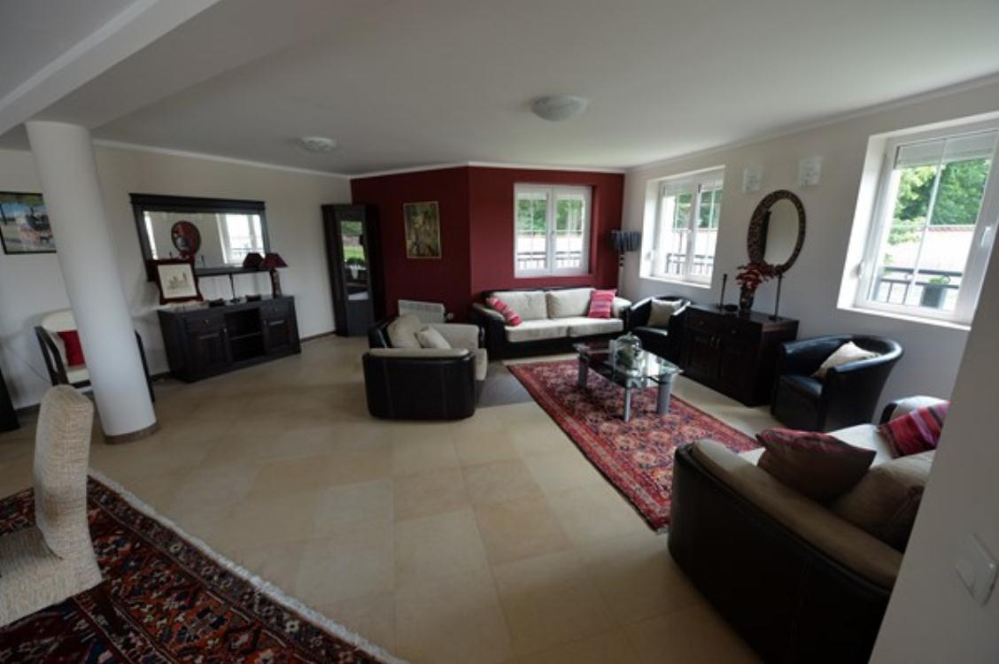 prodaja - lux kuća, Jagodina 14