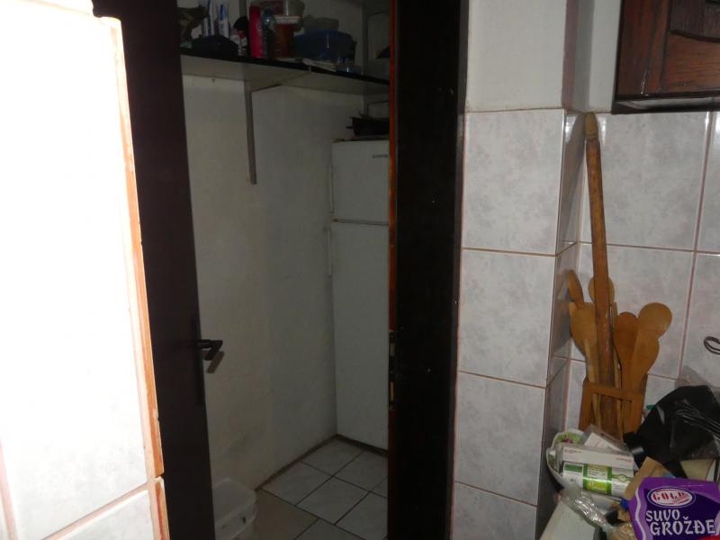 Prodaja - spratna kuća, Strelište 13