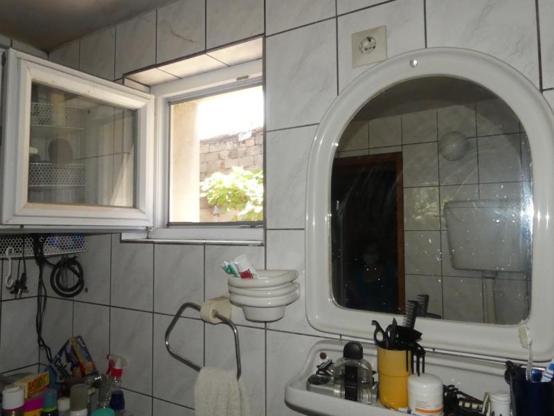 Prodaja - spratna kuća, Strelište 8