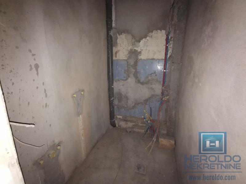 Prostran poslovni prostor 10