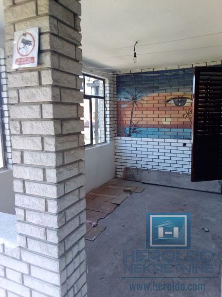 Prostrana kuća za adaptaciju 13